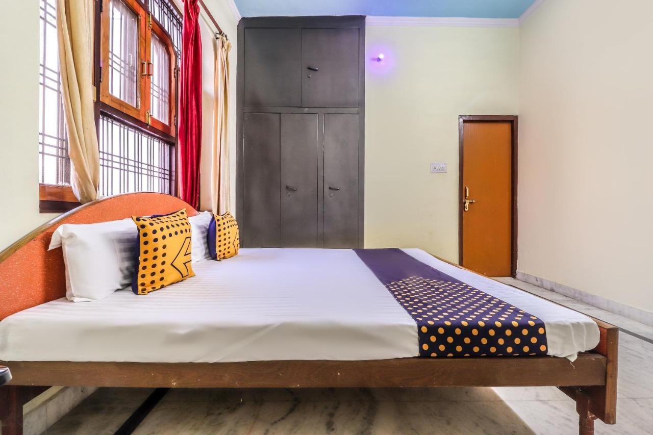 Spot On 70311 Rangoli Palace Hotel Lucknow Buitenkant foto