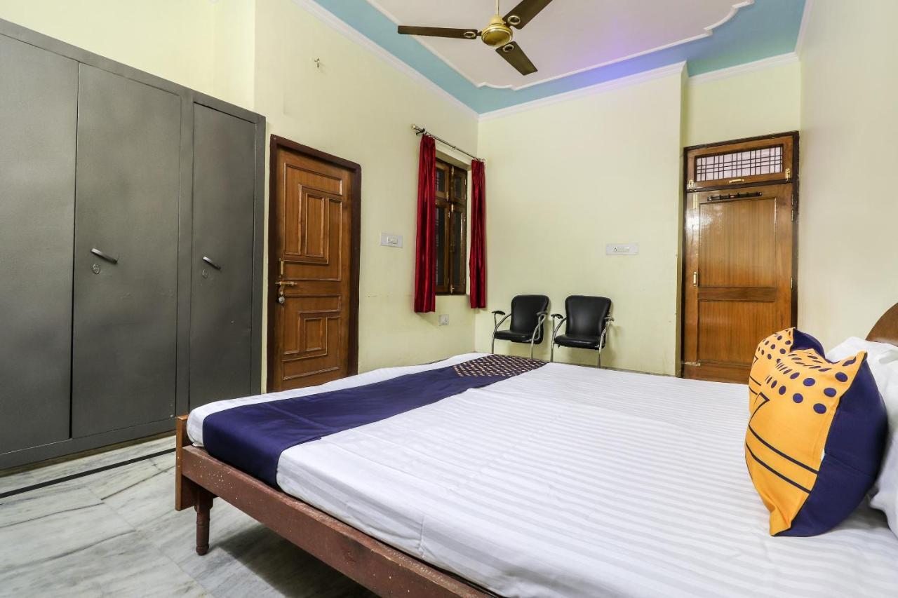 Spot On 70311 Rangoli Palace Hotel Lucknow Buitenkant foto